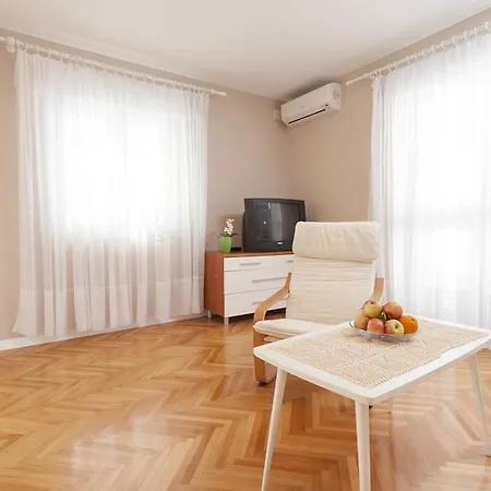 Apartment Nena & Petar Makarska Exterior photo